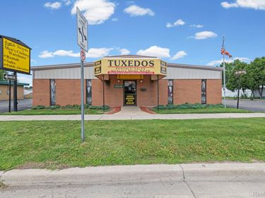13238 Dix Toledo Road, Southgate, Mi 48195