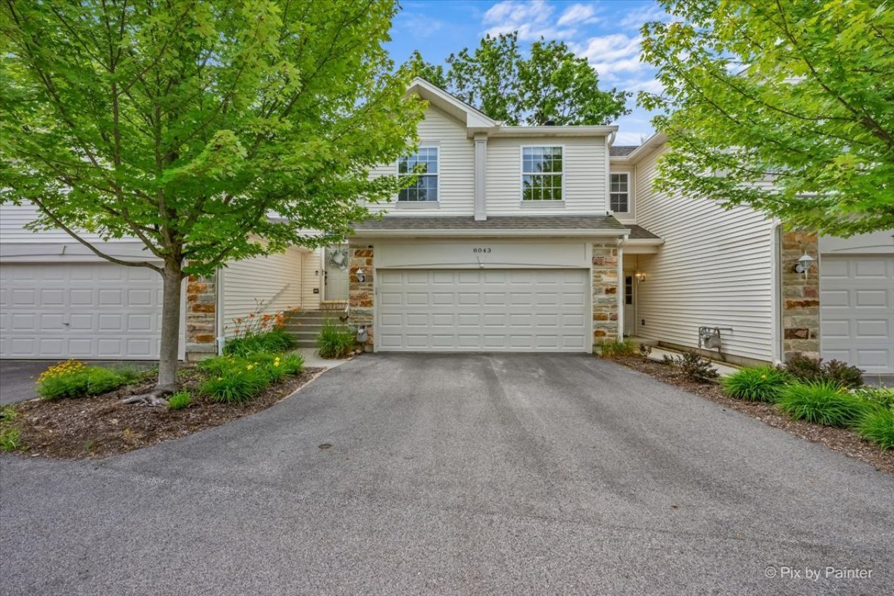 8043 Sierra Woods Lane, Carpentersville, IL 60110