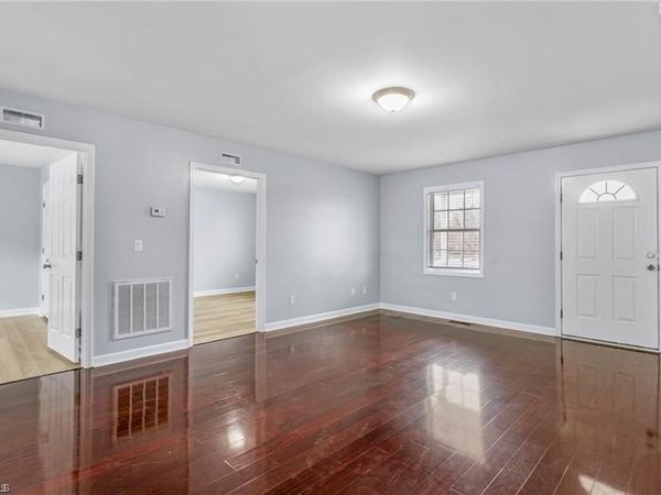445 Key Street , Burlington, NC 27217