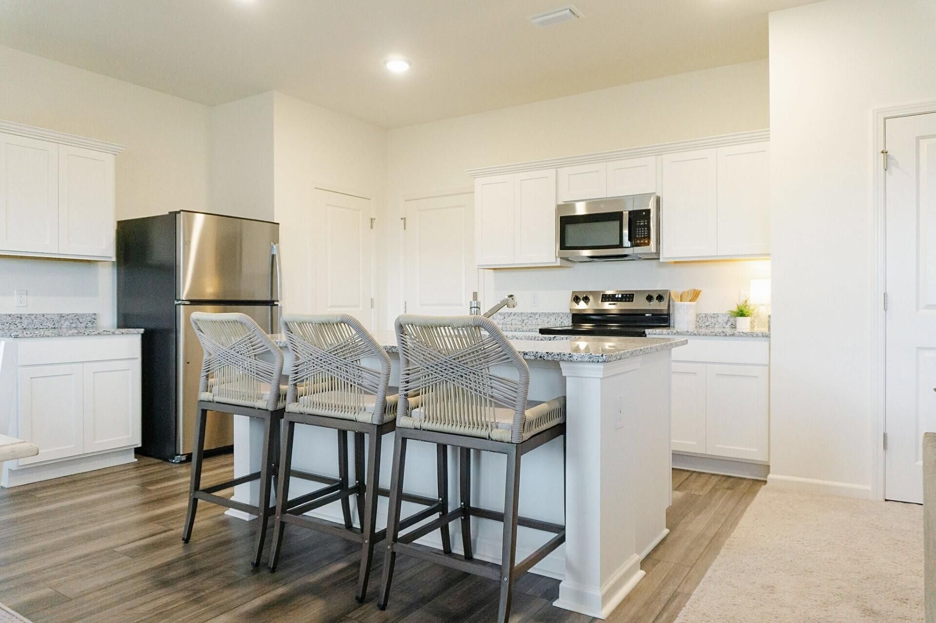 228 Phoenix Drive Photo 8