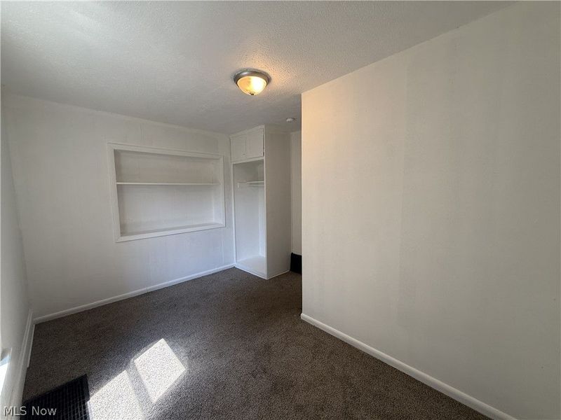 154 W Washington Street, Alliance, OH 44601 Photo 13