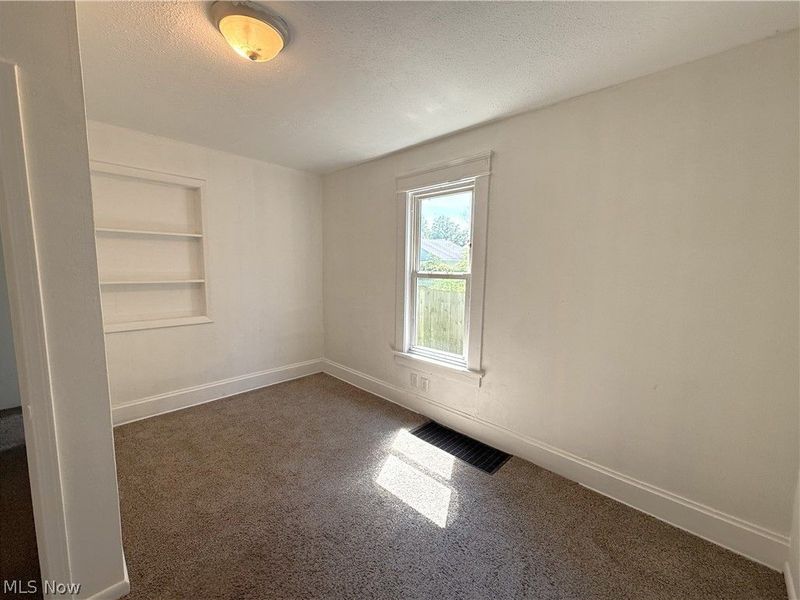 154 W Washington Street, Alliance, OH 44601 Photo 15