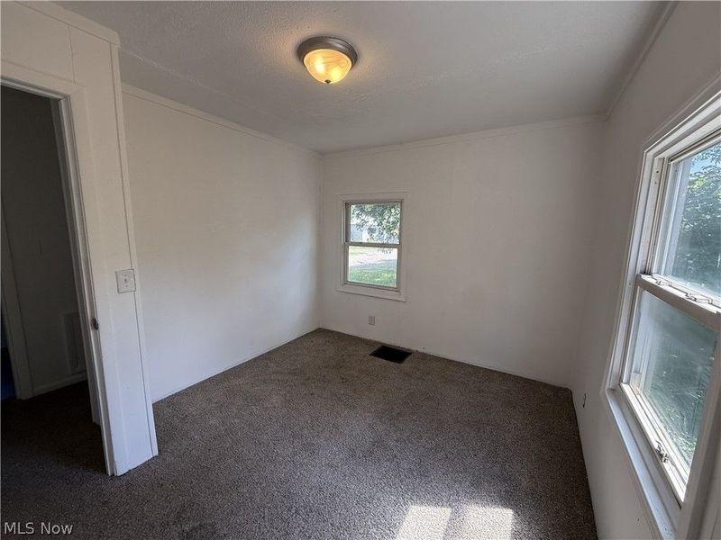 154 W Washington Street, Alliance, OH 44601 Photo 16