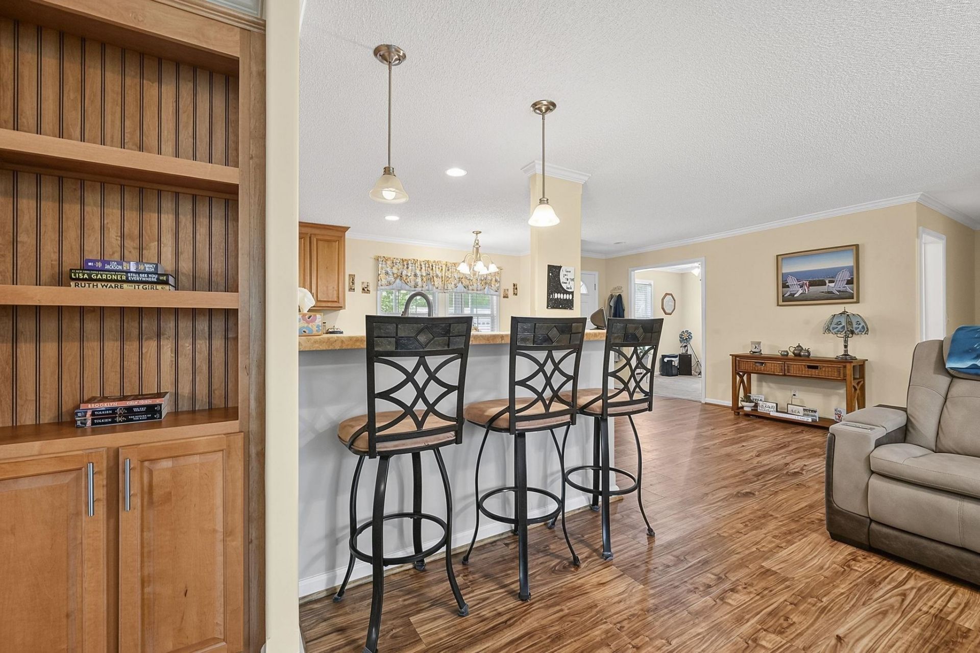 338 Lakeside Crossing Dr.  Photo 6