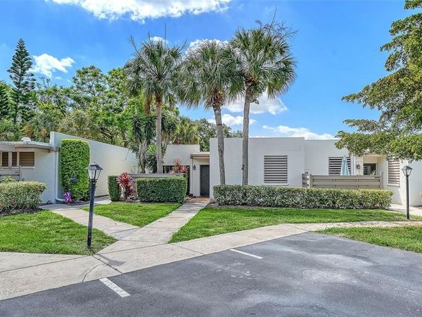664 WOODLAWN DRIVE, BRADENTON, FL 34210
