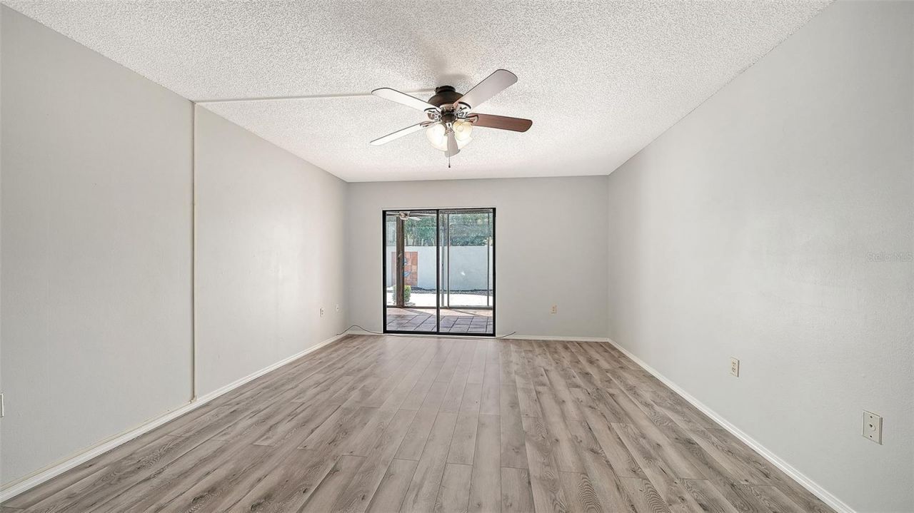 664 Woodlawn Drive, Bradenton, FL 34210 Photo