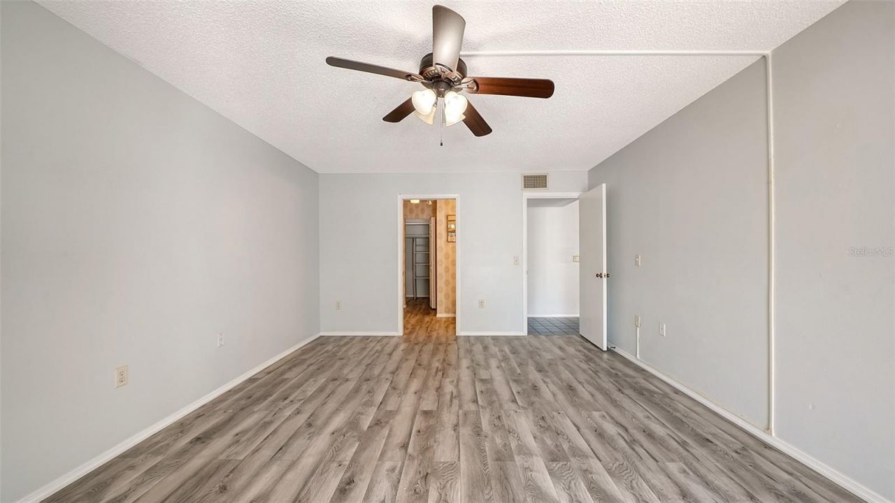 664 Woodlawn Drive, Bradenton, FL 34210 Photo