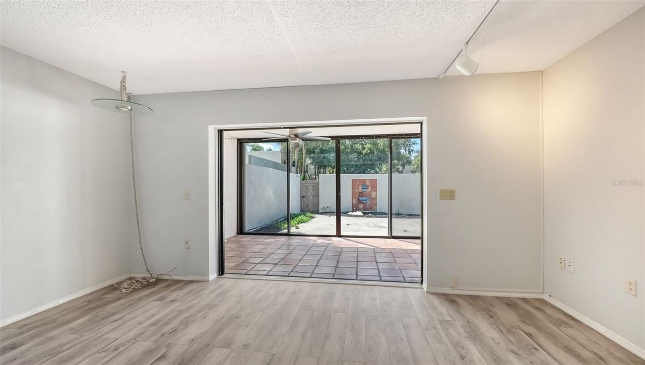 664 Woodlawn Drive, Bradenton, FL 34210 Photo