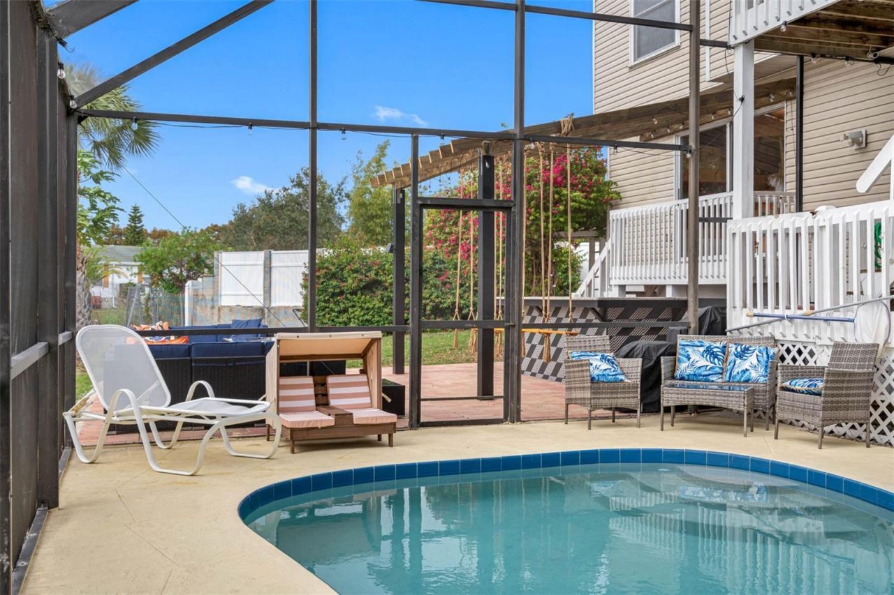 12692 Pineway Drive, Largo, FL 33773 Photo