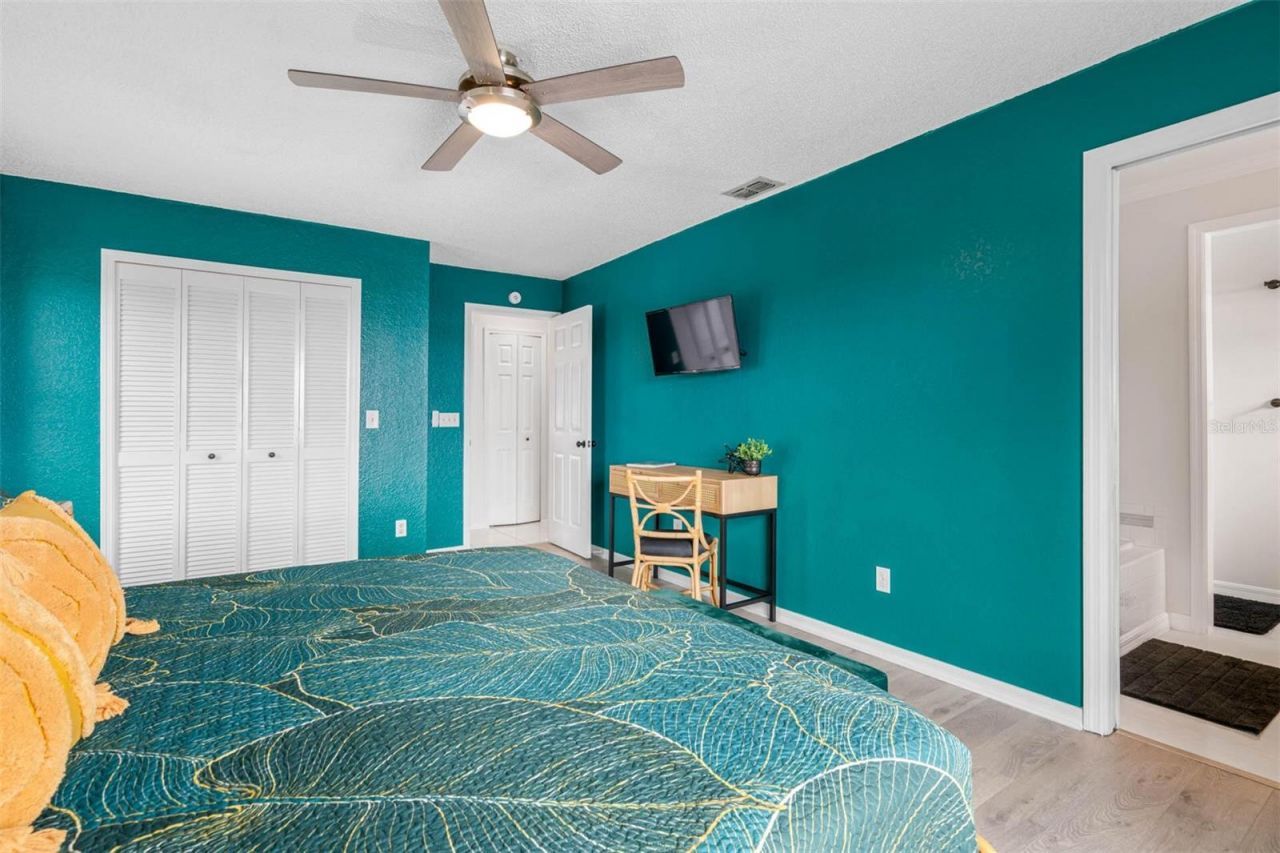 12692 Pineway Drive, Largo, FL 33773 Photo