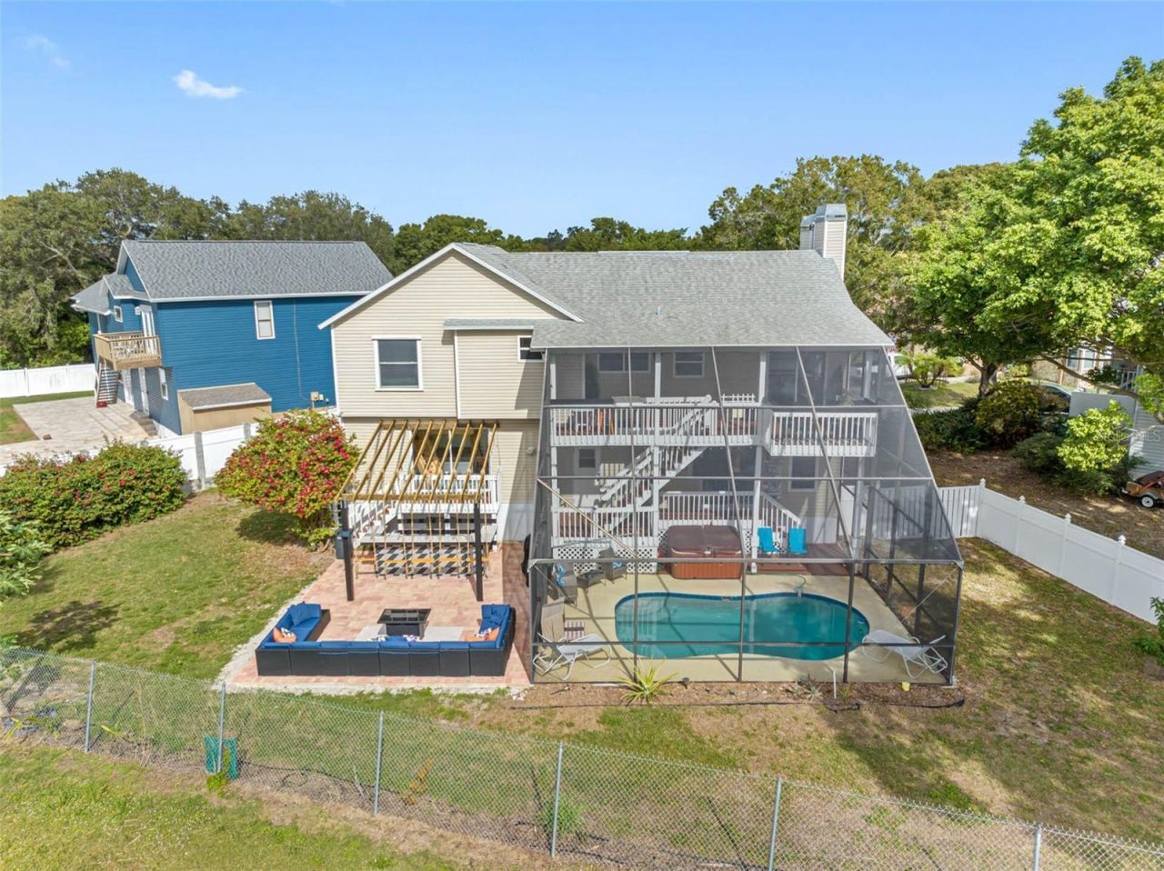 12692 Pineway Drive, Largo, FL 33773 Photo