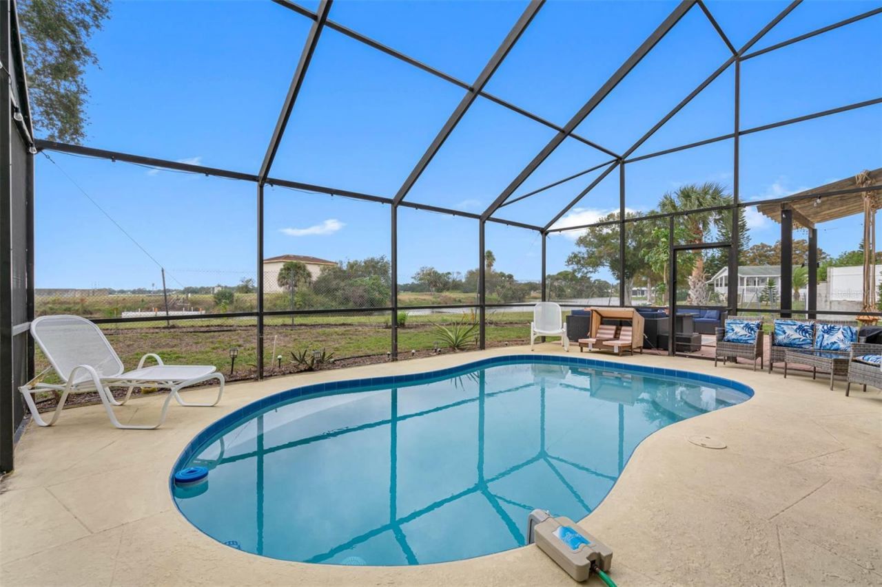 12692 Pineway Drive, Largo, FL 33773 Photo