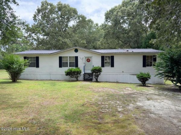 251 Cox Road , Raeford, NC 28376