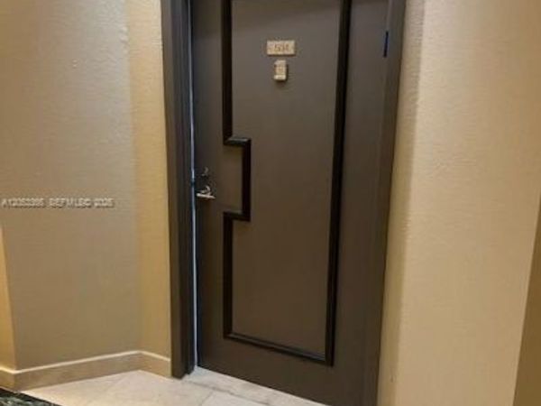 3600 Yacht Club Dr, Unit 504, Aventura, FL 33180