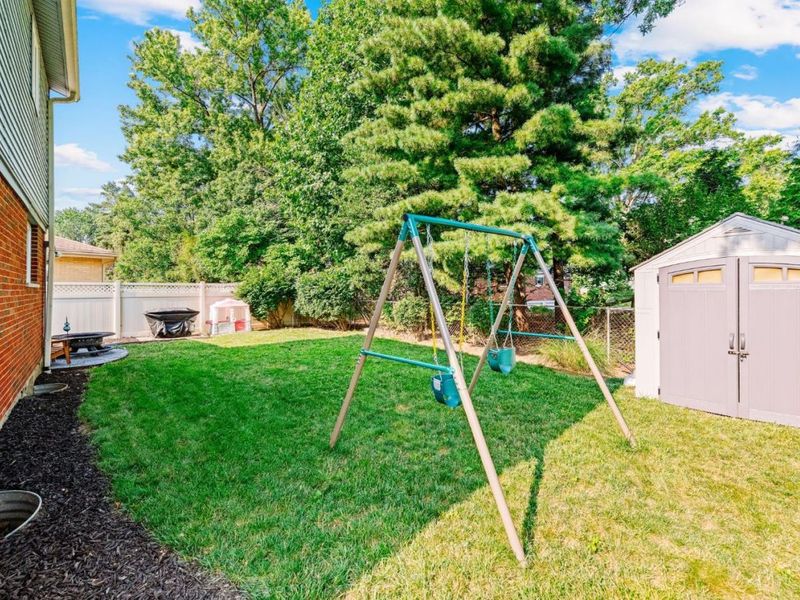 7833 Colton Lane, Deer Park, OH 45236 Photo 34