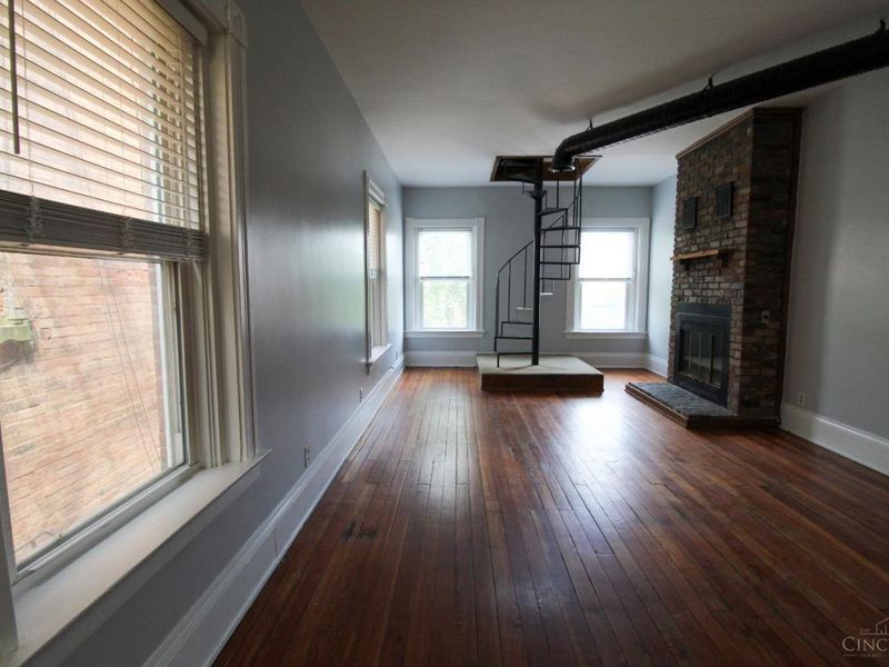 421 Hopkins Street, Cincinnati, OH 45203 Photo 10