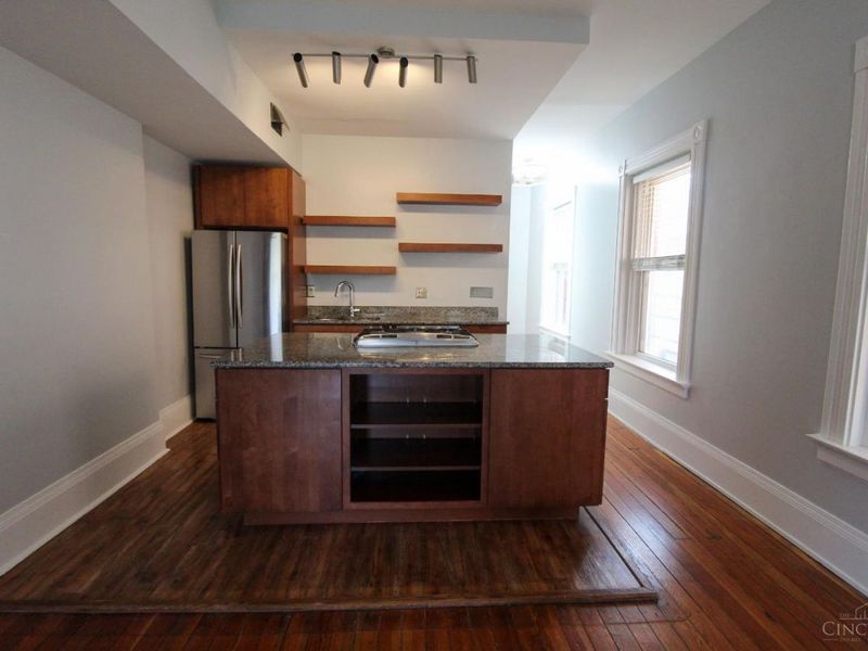 421 Hopkins Street, Cincinnati, OH 45203 Photo 12