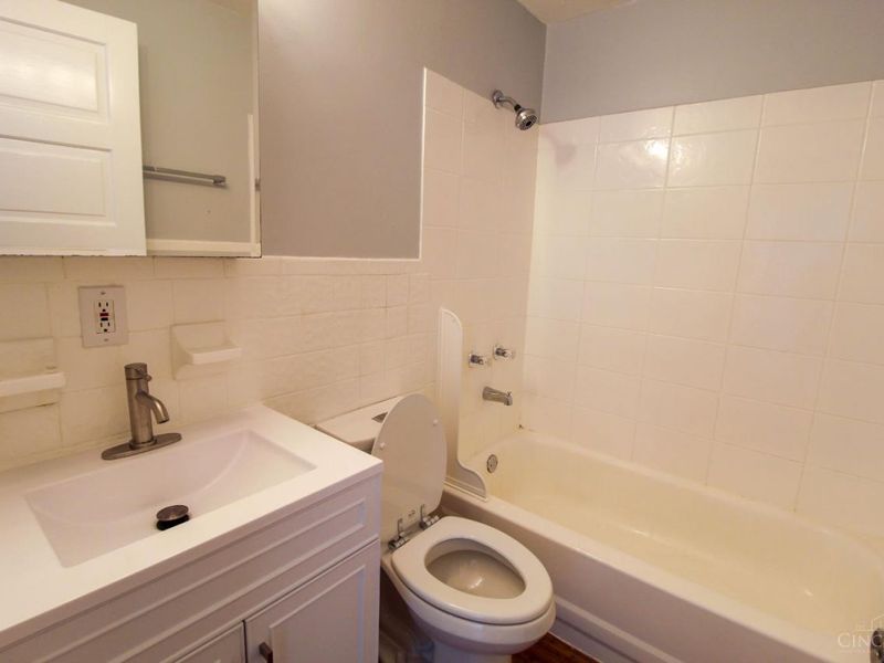 421 Hopkins Street, Cincinnati, OH 45203 Photo 35