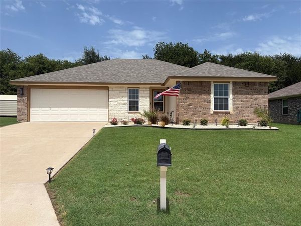 3011 Cricket Drive, Bellmead, TX 76705