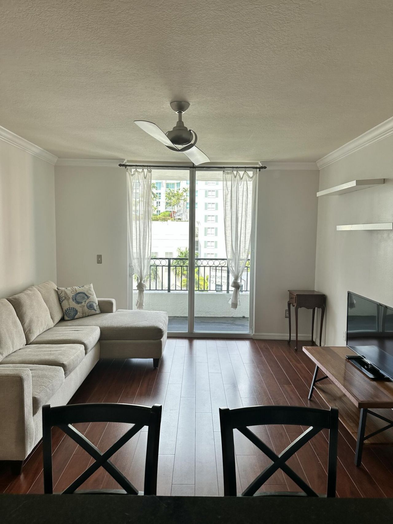 600 S Dixie Highway, Unit 621, West Palm Beach, FL 33401 Photo