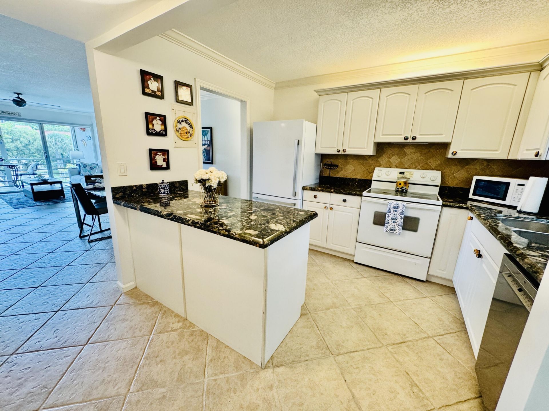 773 Jeffery Street, Unit 4-304, Boca Raton, FL 33487 Photo