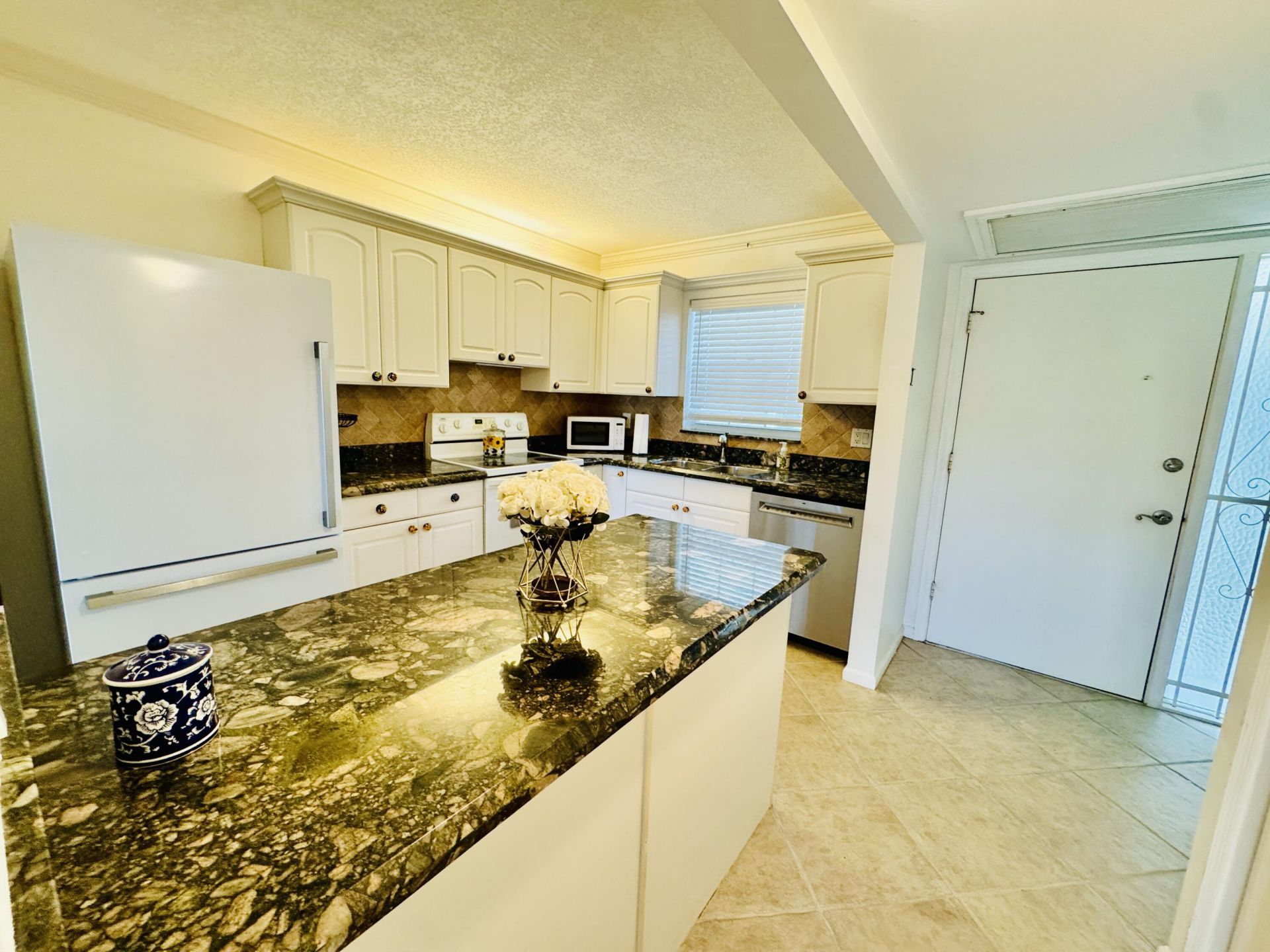 773 Jeffery Street, Unit 4-304, Boca Raton, FL 33487 Photo