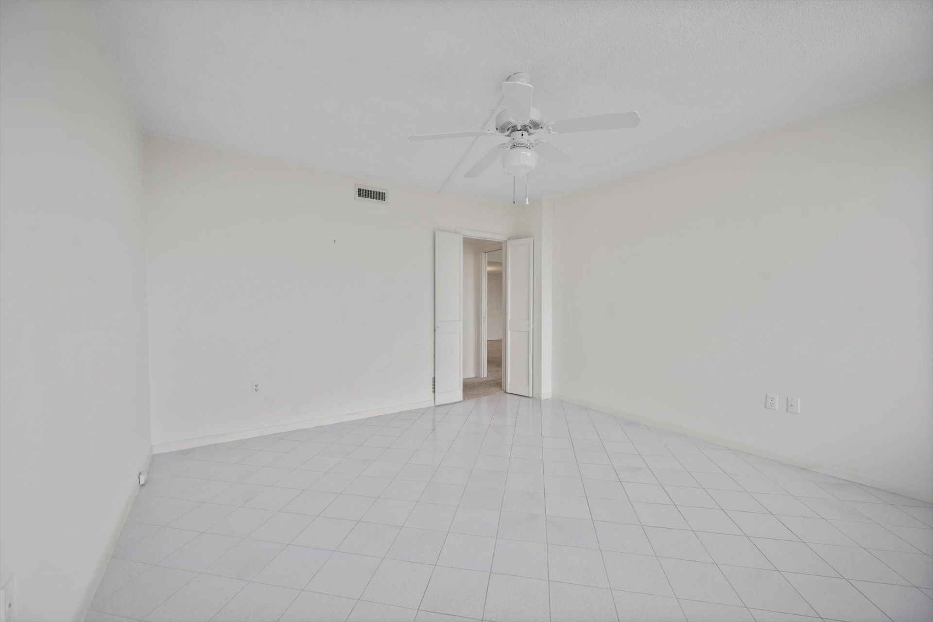 2773 S Ocean Boulevard, Unit 416, Palm Beach, FL 33480 Photo