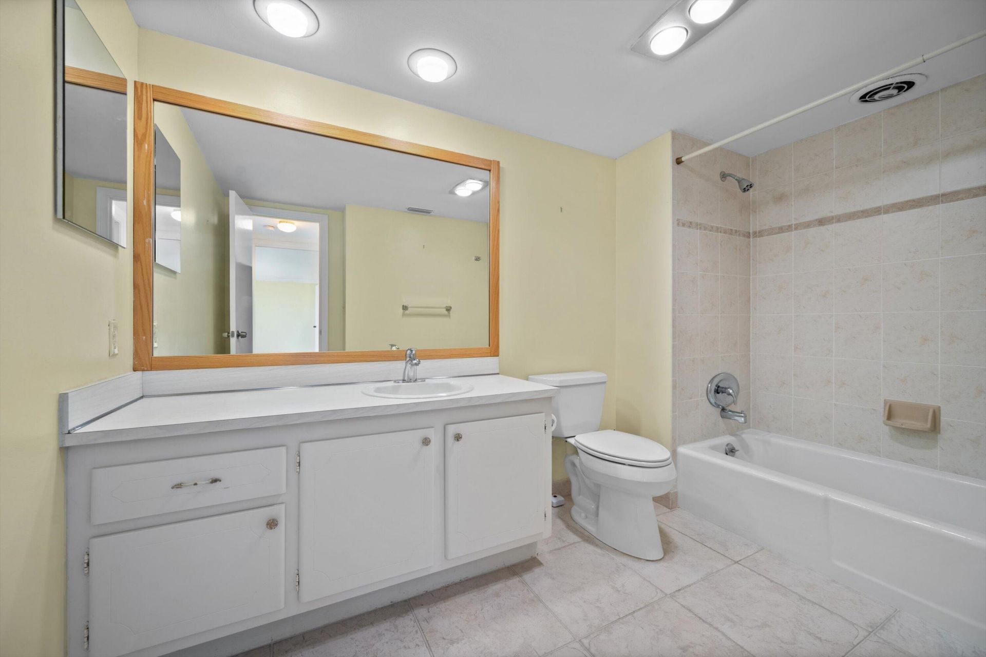 2773 S Ocean Boulevard, Unit 416, Palm Beach, FL 33480 Photo
