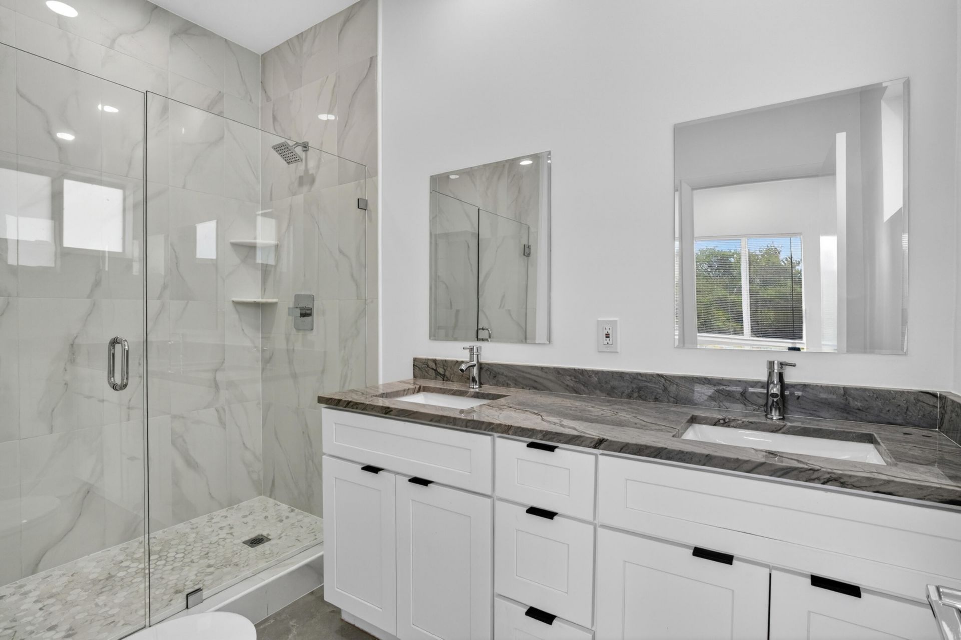 655 NW 24th Avenue, Fort Lauderdale, FL 33311 Photo
