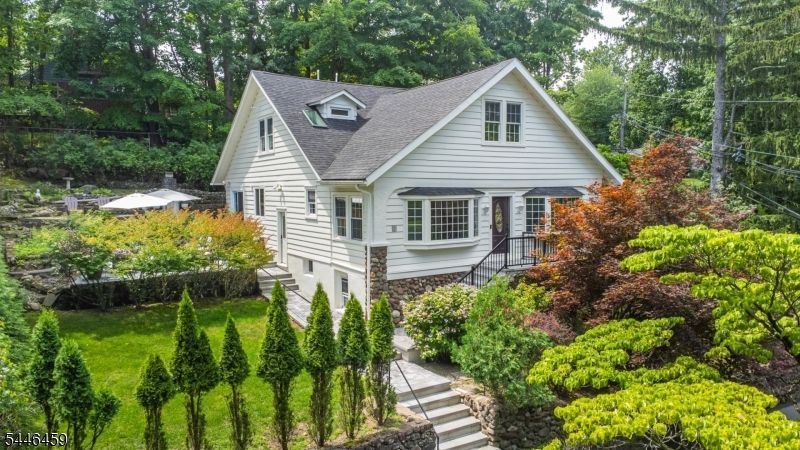 8 Birchwood Rd, North Caldwell, NJ 07006 Main Photo
