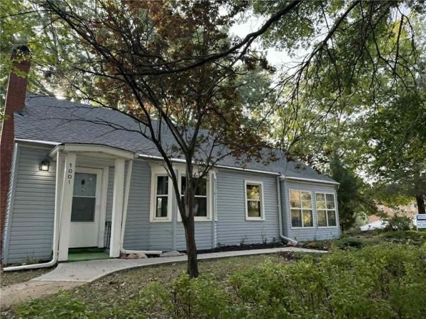 1001 N 25th Street, St Joseph, MO 64506