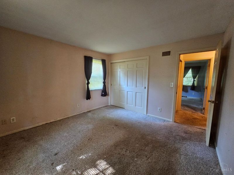 495 Sunaire Terrace, Delhi Twp, OH 45238 Photo 16