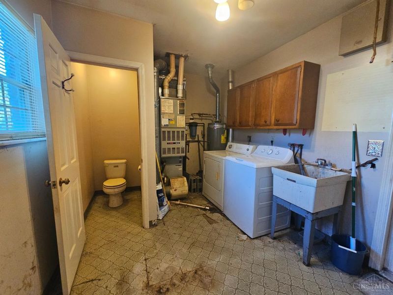 495 Sunaire Terrace, Delhi Twp, OH 45238 Photo 18