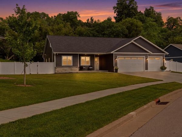 3207 Cortland STREET, Holmen, WI 54636