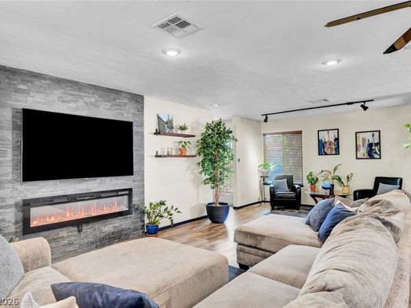 3949 Brighthill Avenue, Las Vegas, NV 89121