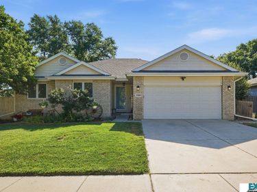 2320 SW 17th Street, Lincoln, NE 68522