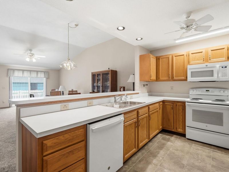 307 Retreat Lane, Unit 307, Marysville, OH 43040 Photo 18
