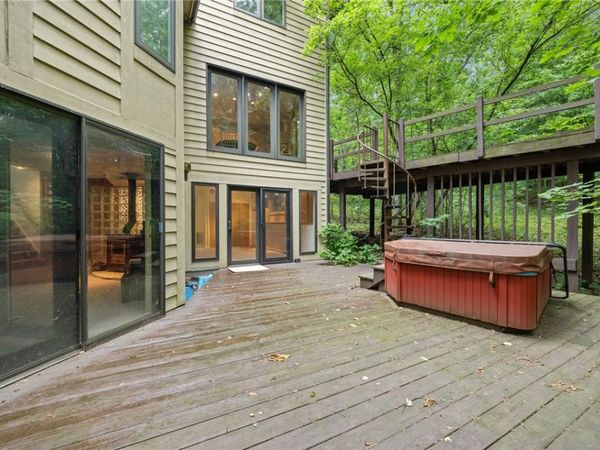 7271 Hertfordshire, Victor, NY 14564