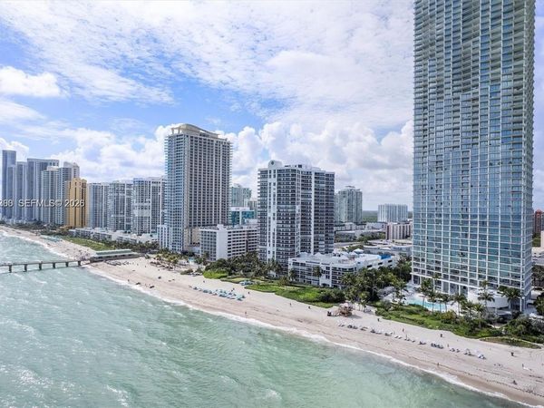 250 180th Dr , Unit 158, Sunny Isles Beach, FL 33160