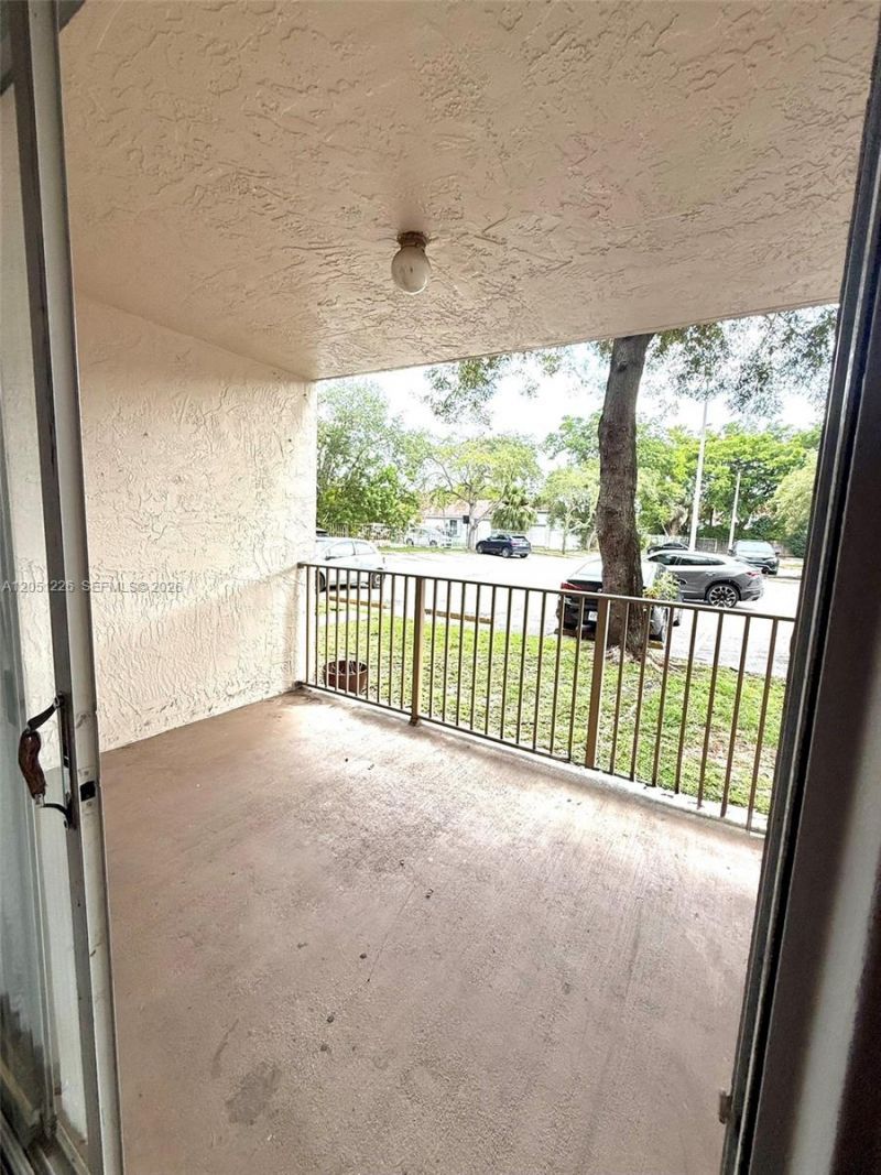 15241 SW 80th St, Unit 106, Miami, FL 33193 Photo