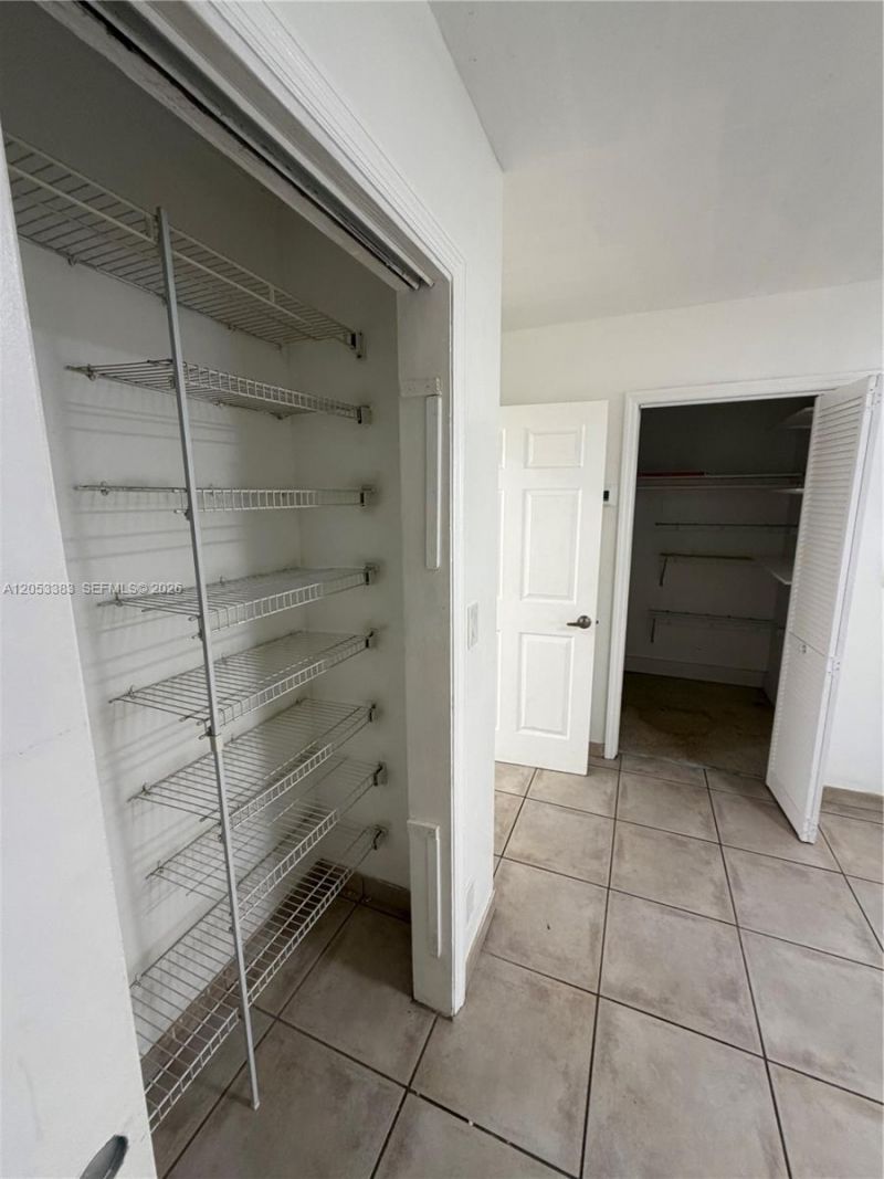 905 SE 13th St , Unit 2, Fort Lauderdale, FL 33316 Photo
