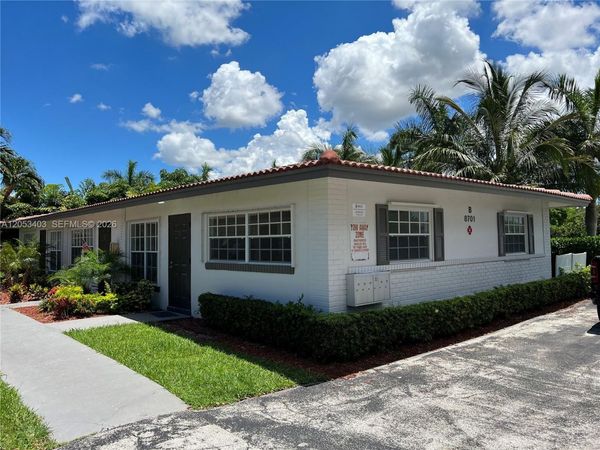 8701 NW 38th Dr , Unit B-1, Coral Springs, FL 33065