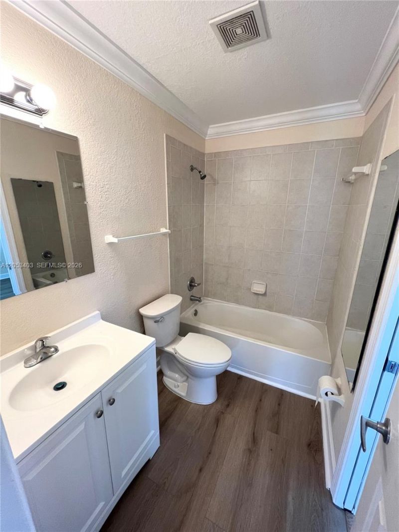 8701 NW 38th Dr , Unit B-1, Coral Springs, FL 33065 Photo