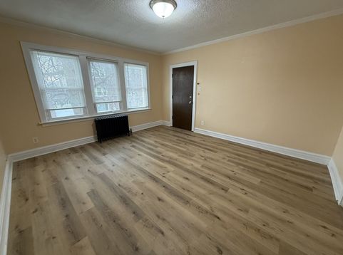 Main Photo