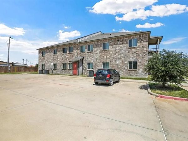 512 Hazelwood Drive , Unit D, Princeton, TX 75207