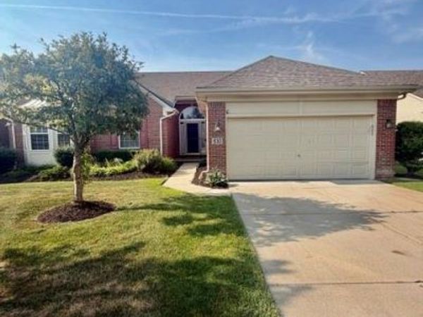 830 WOODHAVEN , Commerce Twp, MI 48390
