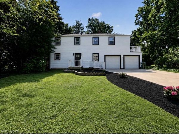 4 Owaissa Drive , Eastlake, OH 44095