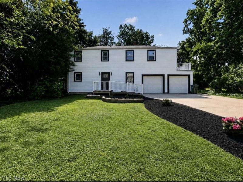 4 Owaissa Drive, Eastlake, OH 44095 Photo 1