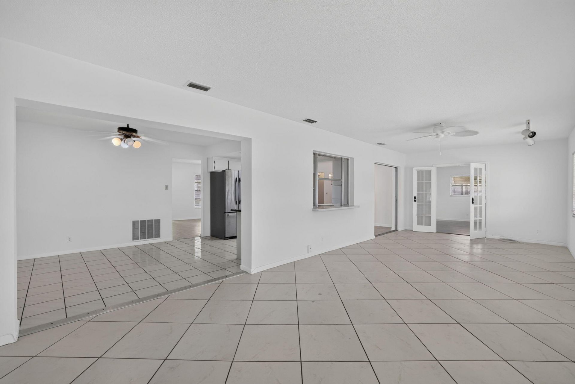 6015 NW 67th Avenue, Tamarac, FL 33321 Photo