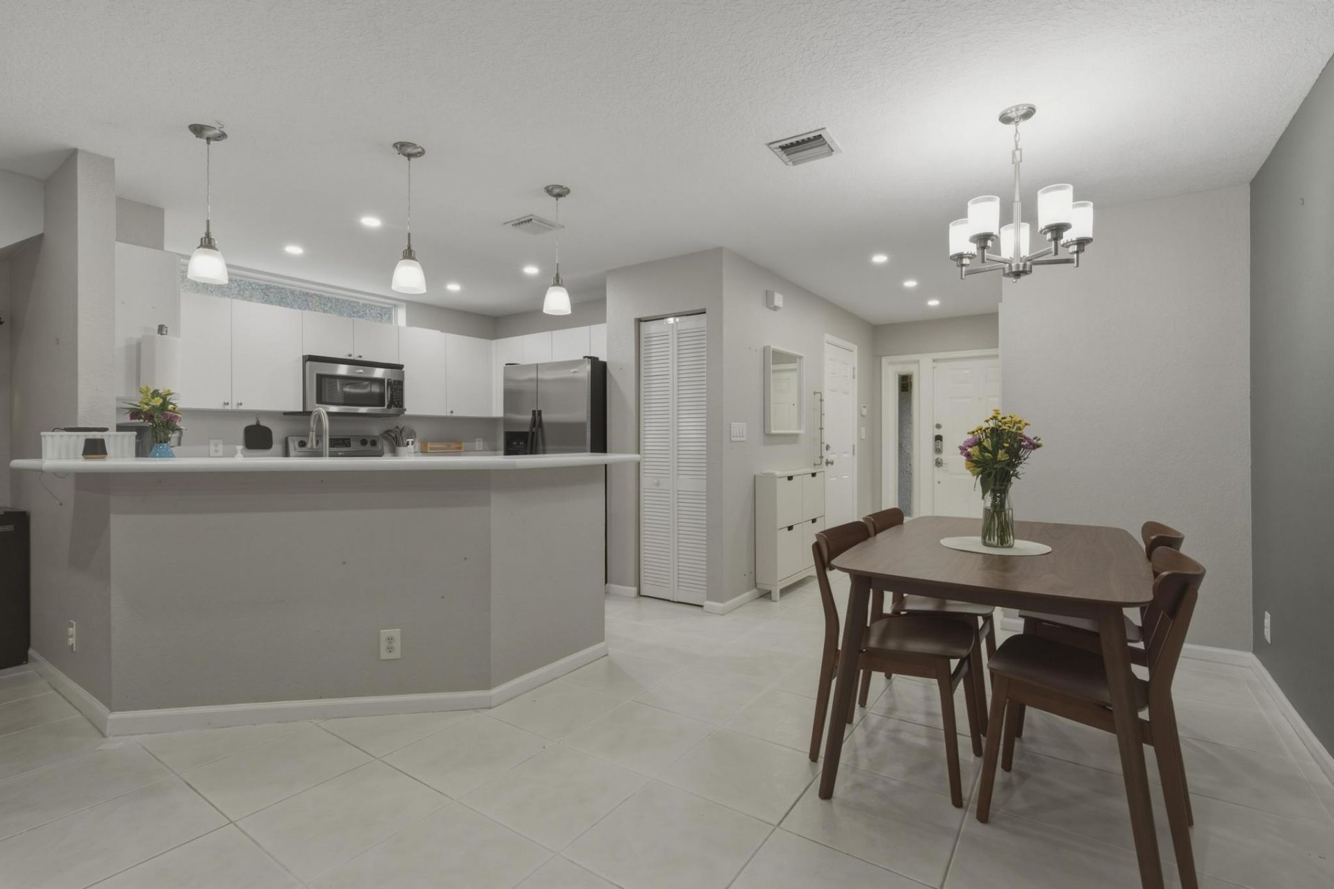 8976 NW 38th Drive, Coral Springs, FL 33065 Photo